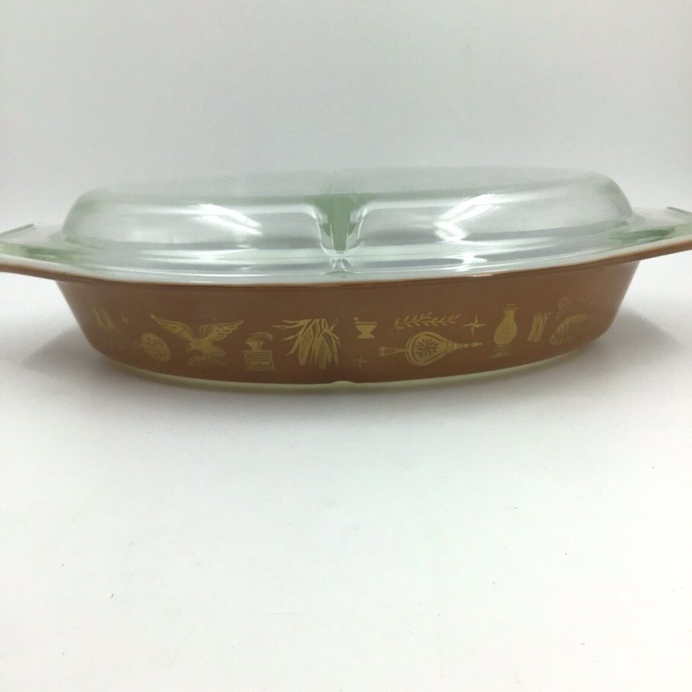 Vintage PYREX 1.5 Quart EARLY AMERICAN Brown Gold Oval Divided Casserole Lid